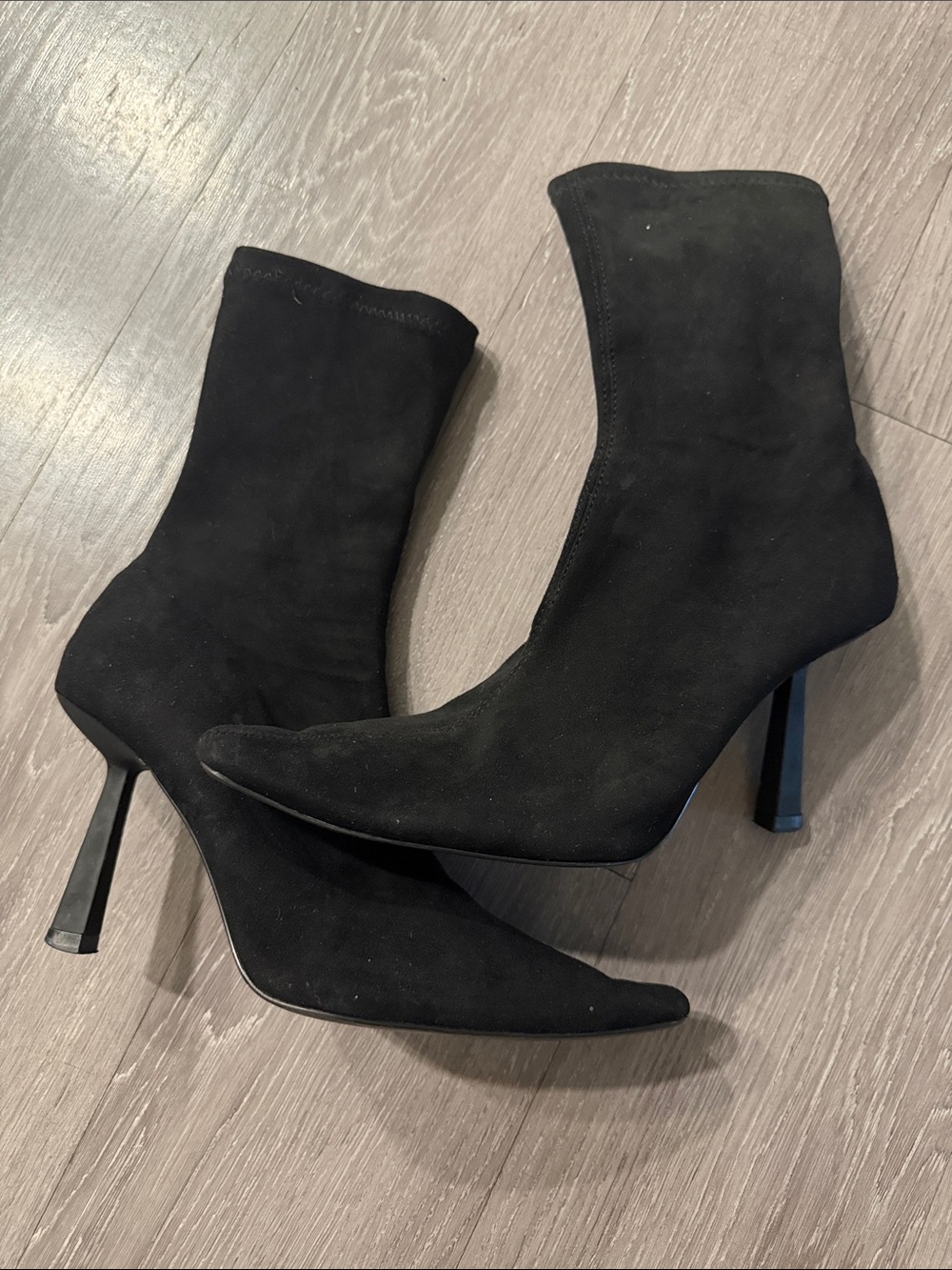 Zara Women's Black Pointed Toe Sock Bootie - Classic Sleek Heel